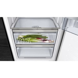 Встраиваемый холодильник Siemens KI 81RADE0