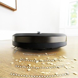 Пылесос iRobot Roomba i3 Plus
