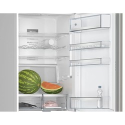 Холодильник Bosch KGN39AI33R