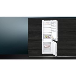 Встраиваемый холодильник Siemens KI 86SHDD0