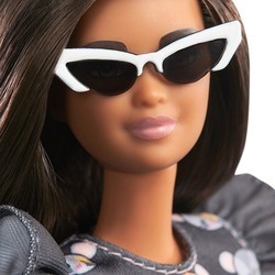 Кукла Barbie Fashionistas GYB01