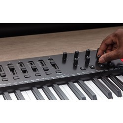 MIDI-клавиатура M-AUDIO Oxygen 49 MK V