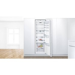 Встраиваемый холодильник Bosch KIR 81AFE0