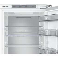 Встраиваемый холодильник Samsung BRB26715CWW