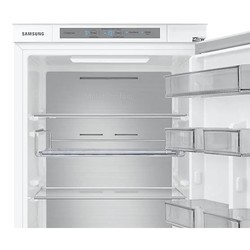 Встраиваемый холодильник Samsung BRB26705CWW