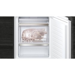 Встраиваемый холодильник Siemens KI 86NAD306