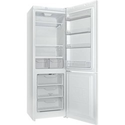 Холодильник Indesit DSN 18