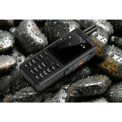 Мобильный телефон Uniwa F40