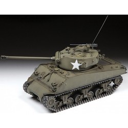 Сборная модель Zvezda US Medium Tank M4A3 (76) W Sherman (1:35)