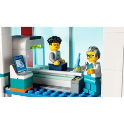 Конструктор Lego Hospital 60330