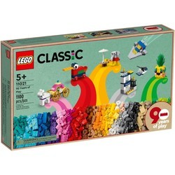 Конструкторы Lego 90 Years of Play 11021