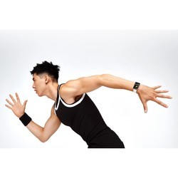 Смарт часы и фитнес браслеты Xiaomi Mi Band 7 Pro