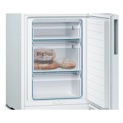 Холодильники Bosch KGV36VWEAG
