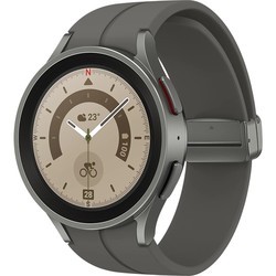 Смарт часы и фитнес браслеты Samsung Galaxy Watch 5 Pro LTE (серый)