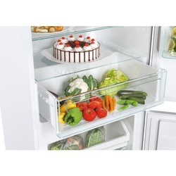 Встраиваемые холодильники Candy CBT 7719 FW