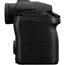 Фотоаппараты Panasonic DC-S5 IIX kit