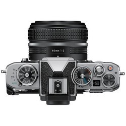 Объективы Nikon 40mm f/2.0 Z SE Nikkor