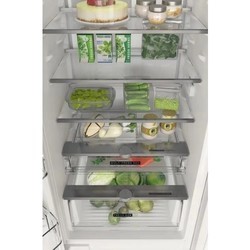 Встраиваемые холодильники Whirlpool WHC 20T121