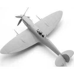 Сборные модели (моделирование) ICM Spitfire Mk.VII (1:48)