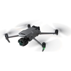 Квадрокоптеры (дроны) DJI Mavic 3 Pro Fly More Combo (DJI RC Pro)