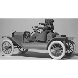 Сборные модели (моделирование) ICM Model T 1913 Speedster with American Sport Car Drivers (1:24)