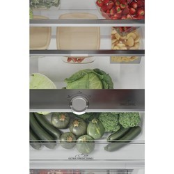 Встраиваемые холодильники Hotpoint-Ariston HTC18 T532 UK