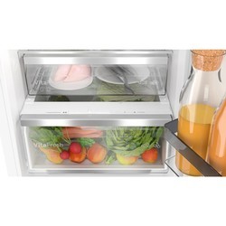 Встраиваемые холодильники Bosch KIN 86ADD0
