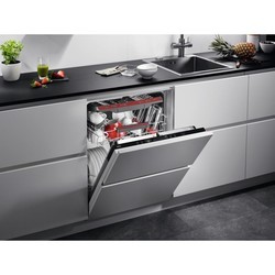 Встраиваемые посудомоечные машины AEG FSB 72907 P