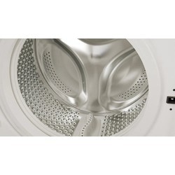 Встраиваемые стиральные машины Hotpoint-Ariston BI WDHG 861484 UK