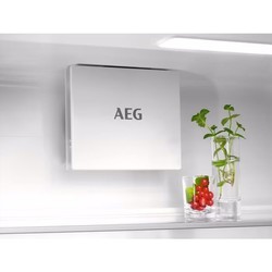 Встраиваемые холодильники AEG TSC 7G181 ES