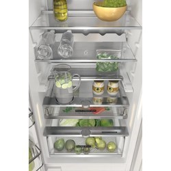 Встраиваемые холодильники Whirlpool WHC18 T594