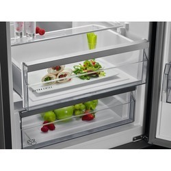 Холодильники AEG RCB 632E3 MW белый