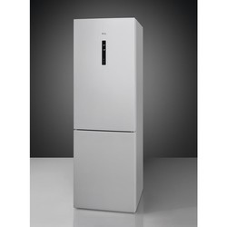 Холодильники AEG RCB 632E3 MW белый