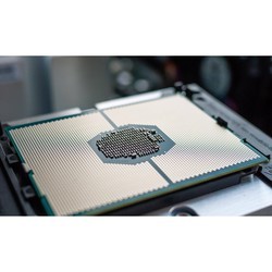 Процессоры Intel Xeon w7 Sapphire Rapids w7-2495X OEM
