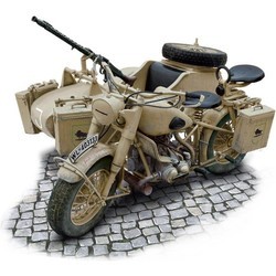 Сборные модели (моделирование) ITALERI German Military Motorcycle with Side Car (1:9)