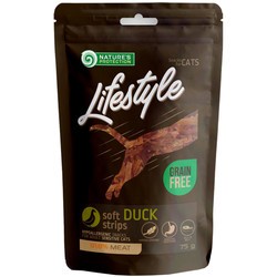 Корм для кошек Natures Protection Lifestyle Snack Soft Duck Strips 75 g