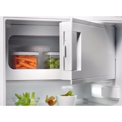Встраиваемые холодильники Electrolux LFB 2AE88 S