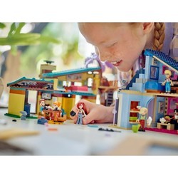 Конструкторы Lego Olly and Paisleys Family Houses 42620