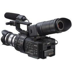 Видеокамера Sony NEX-FS700