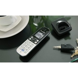 Радиотелефон Panasonic KX-TG6811 (черный)