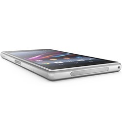 Мобильный телефон Sony Xperia Z1 (белый)
