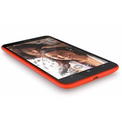 Мобильный телефон Nokia Lumia 1320