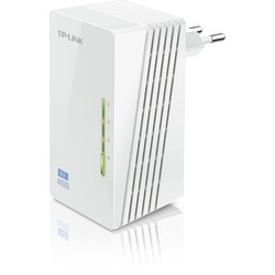 Powerline адаптер TP-LINK TL-WPA4220