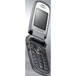 Мобильные телефоны Samsung SGH-D730