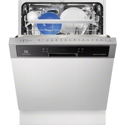 Встраиваемая посудомоечная машина Electrolux ESI 6700