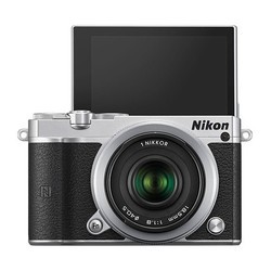Фотоаппарат Nikon 1 J5 Kit 10-30 (белый)