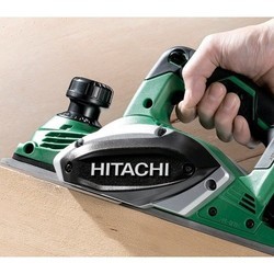 Электрорубанок Hitachi P18DSL