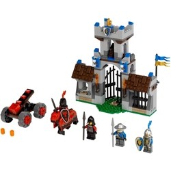 Конструктор Lego The Gatehouse Raid 70402