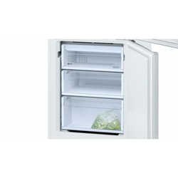 Холодильник Bosch KGN36NL23E