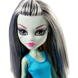 Кукла Monster High Designer Booo-tique Frankie Stein DNM27